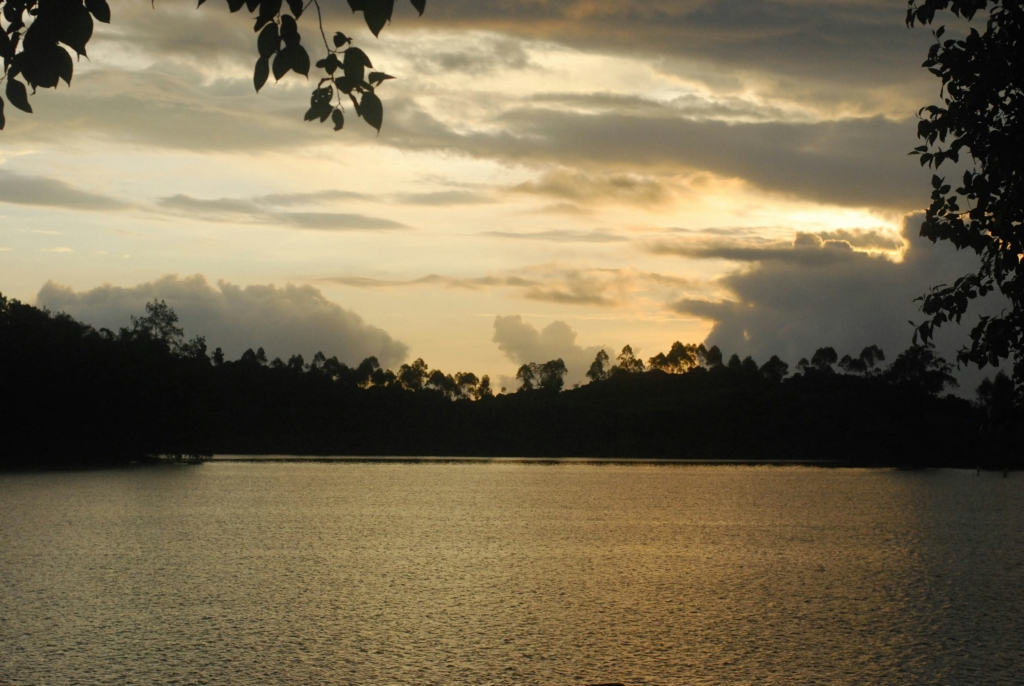 Attractions on Lake Rweru